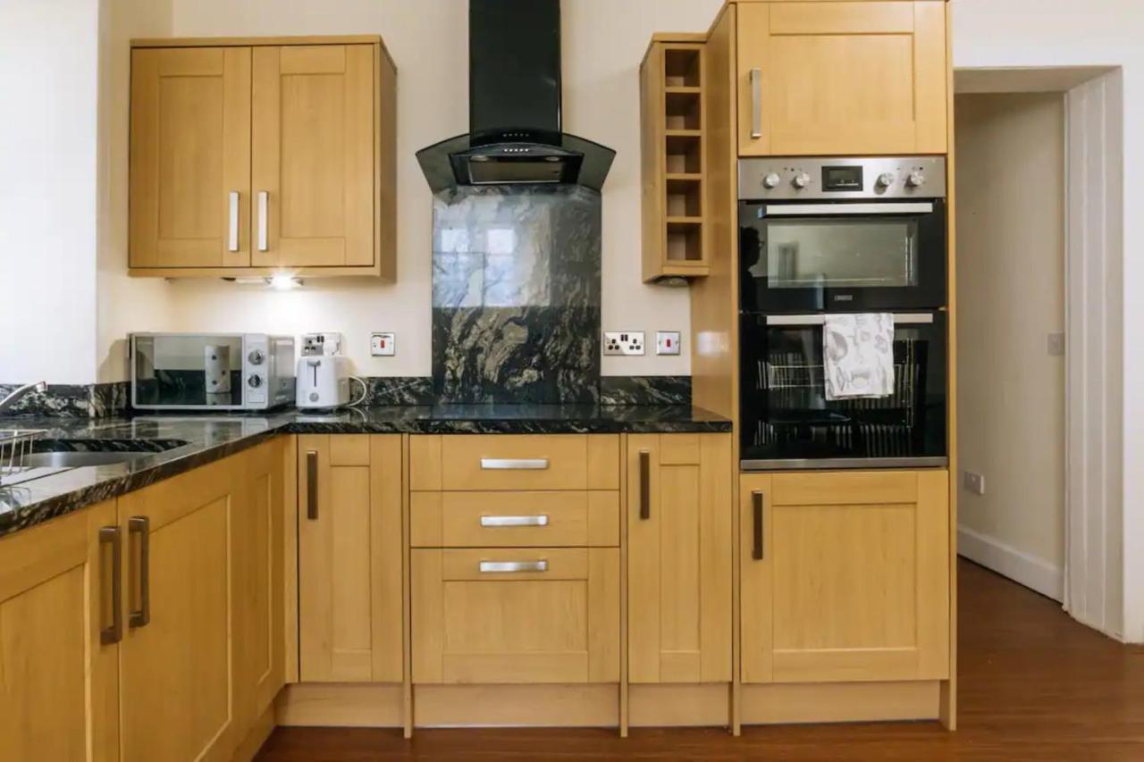 Homely 3 Bedroom In The Heart Of Central EDI Exteriér fotografie